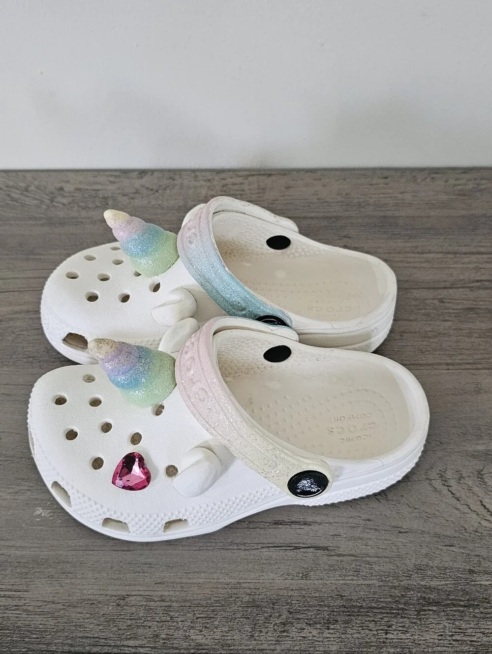 CROCS Kids White Unicorn Clogs Pastel Rainbow Horn Pink Heart Gems C 9 Toddler